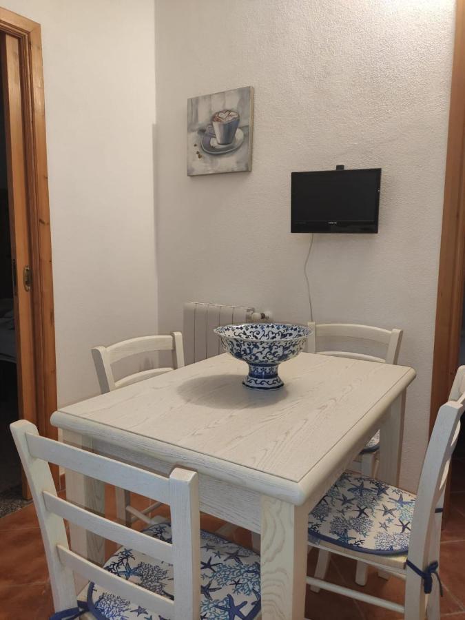 Appartamento A 50 Mt Dal Mare Cala Gonone Dış mekan fotoğraf